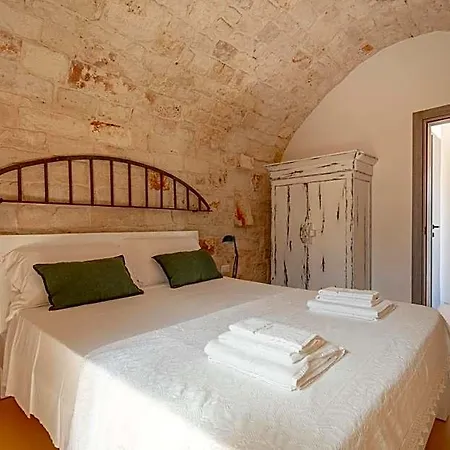 Augusta Trulli * Monopoli