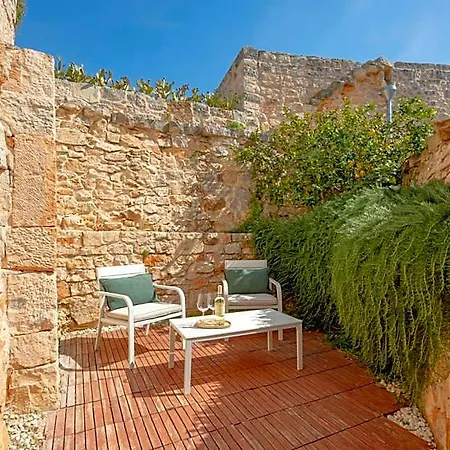 Augusta Trulli Ξενοδοχείο